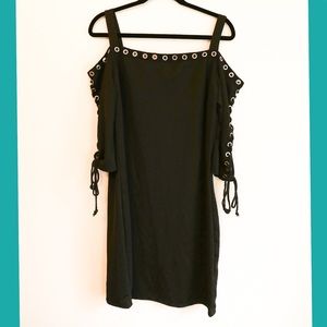 Forever 21 Viola Grommet Cold Shoulder Dress